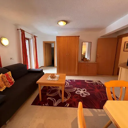 2 By Interhome *